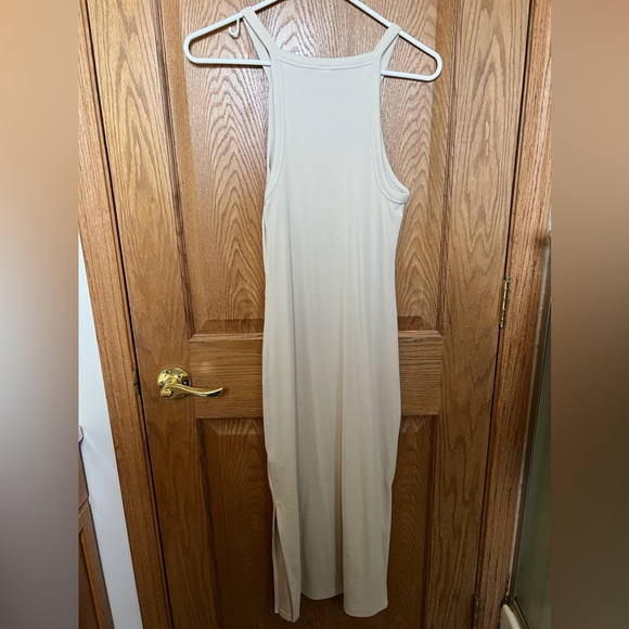 Women’s Midi Dress - Picture 2 of 3